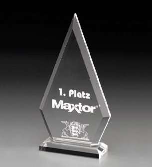 Acrylaat Clipped Pyramid Award