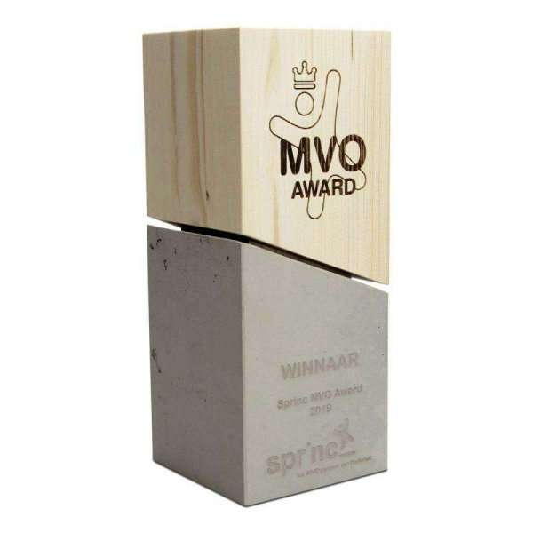 Sprinc MVO Award op maat gemaakt hout